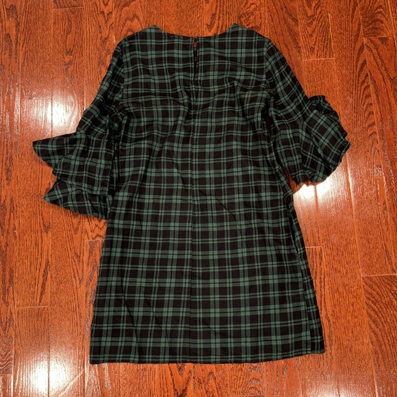 beachlunchlounge Delphina Plaid Ruffle Bell Sleeve Dress - Picture 3 of 4
